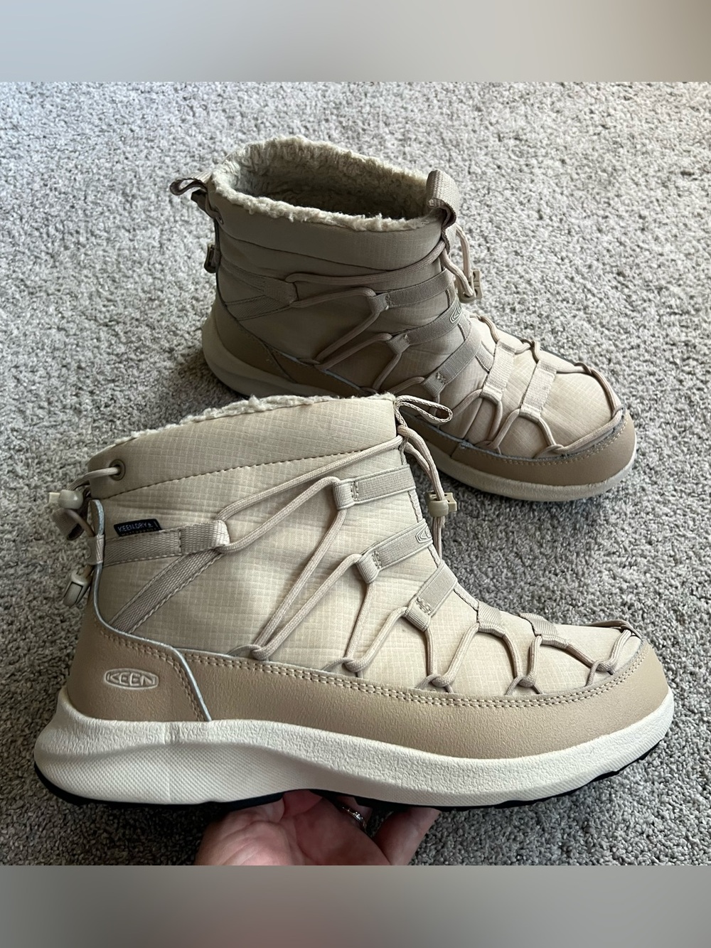 Keen Uneek Snk Boot Women’s 9.5 Tan Winter Lined Slip On Snow Boots